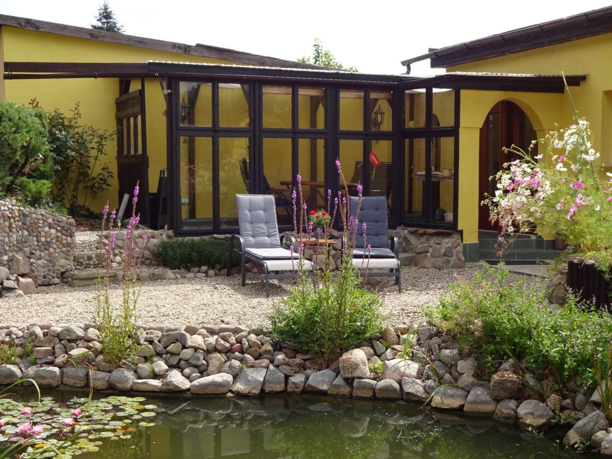 Ferienhaus "Am Gutspark" Alt Tucheband エクステリア 写真