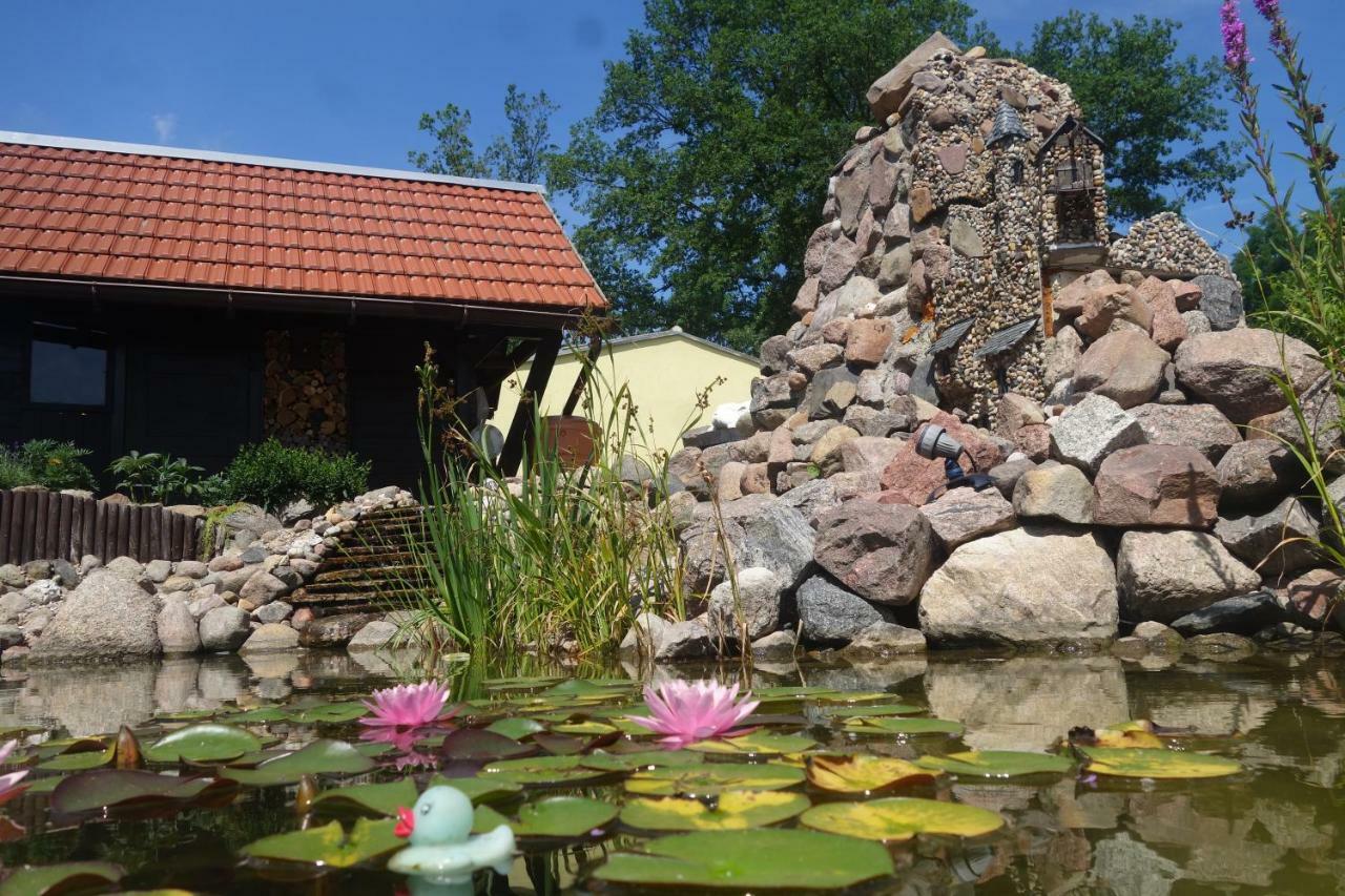 Ferienhaus "Am Gutspark" Alt Tucheband エクステリア 写真